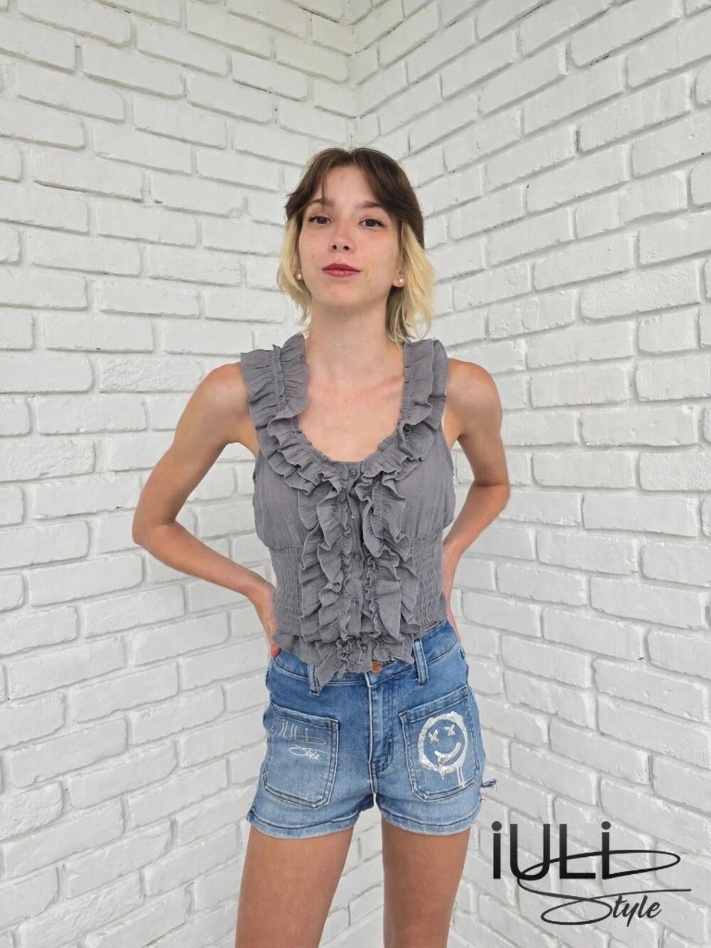 iULi Style Denim Shorts with Embroidered Logo and Smiley Pocket